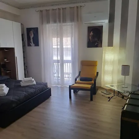 Black & White Tatil Evi *